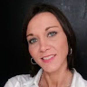 Meet your Posher, Melody chinell